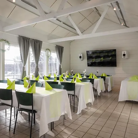 Moekki Luonnon Keskellae Espoossa Apartment