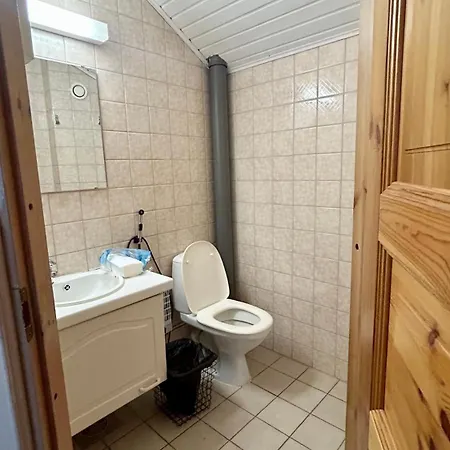 Moekki Luonnon Keskellae Espoossa Apartamento Espoo